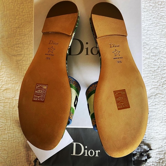 🛑SOLD🛑DIOR Mother’s Day Bundle Slides Bracelets - Picture 7 of 7